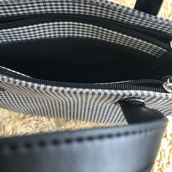 Croft & Barrow Black & White Purse/Bag - Picture 5 of 8